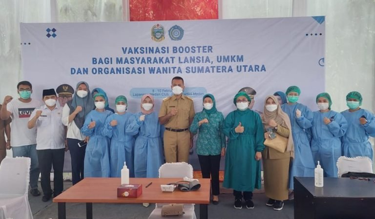 2022-02-08 RSUP HAM Kirim Tim Vaksin dalam Vaksinasi Massal Booster di Sumut - FOTO