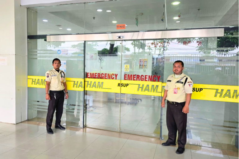 2025-12-24 RS Adam Malik Siagakan Layanan Selama Nataru, 5 Dokter Spesialis Tugas di IGD 24 Jam - FOTO