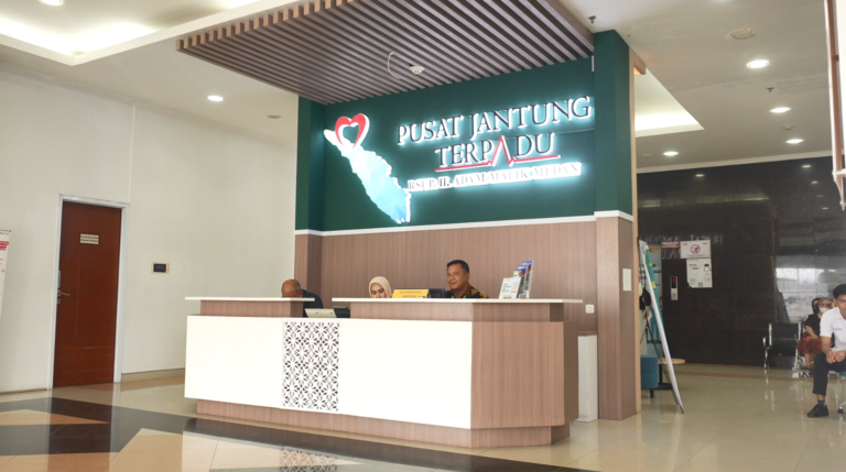 2) Pusat Jantung Terpadu RS Adam Malik