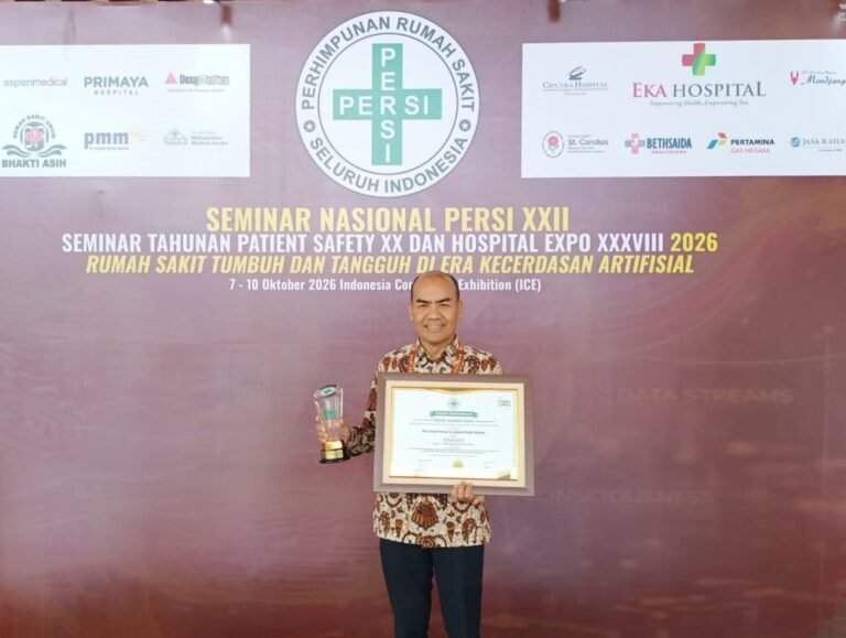 2026-10-12 RS Adam Malik Raih 2 Penghargaan Nasional di PERSI Award 2026 - FOTO